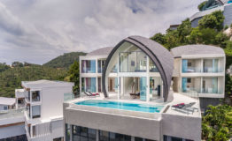 1+-+Front+view+of+the+villa 1+-+Front+view+of+the+villa