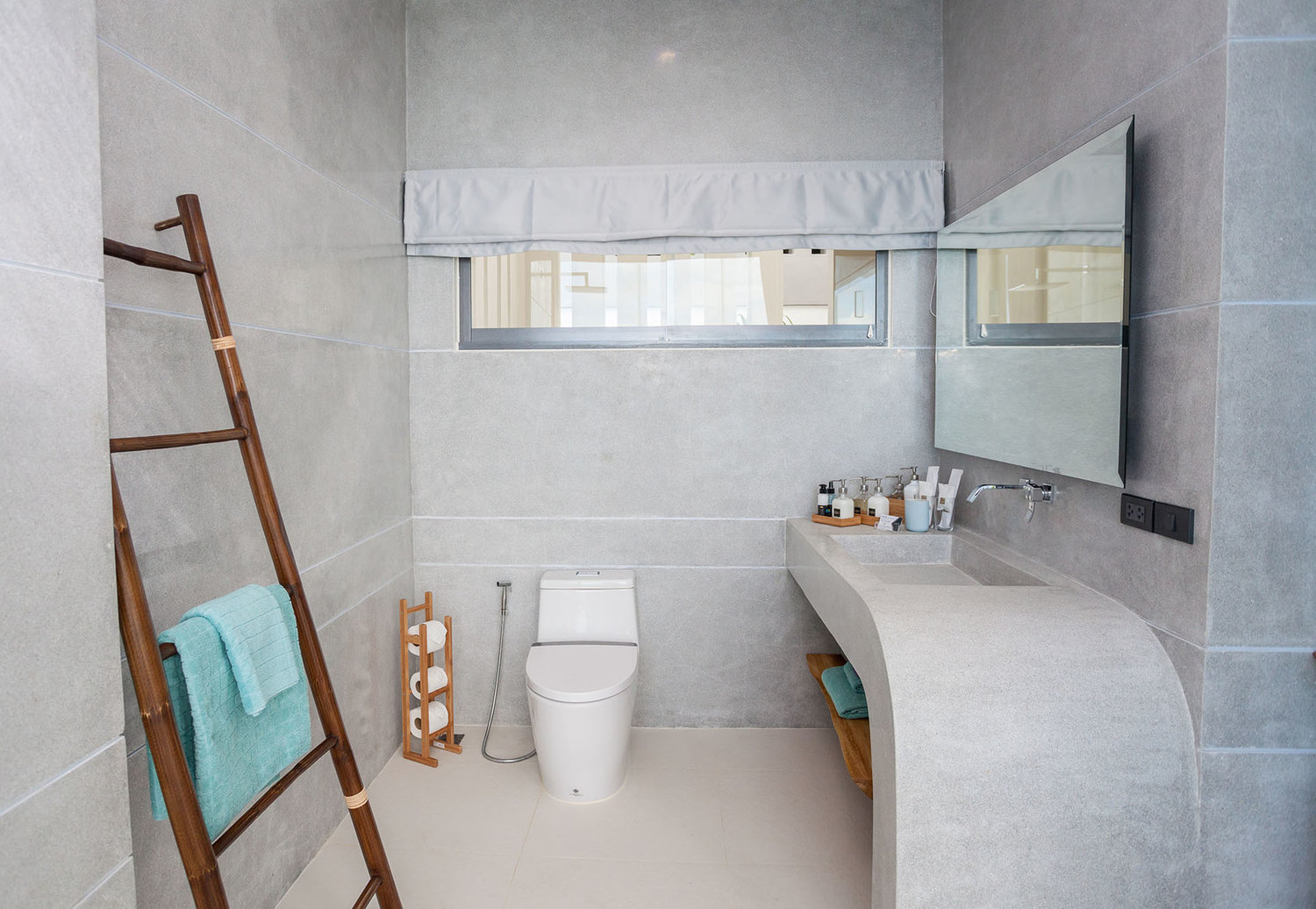 10+-+Bathroom 10+-+Bathroom