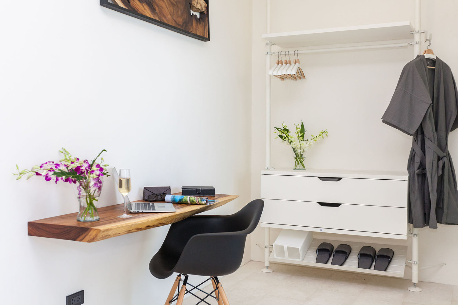 15+-+Wooden+desk+and+wardrobe 15+-+Wooden+desk+and+wardrobe