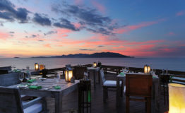 975x660_02_dining_on_the-rocks17 975x660_02_dining_on_the-rocks17